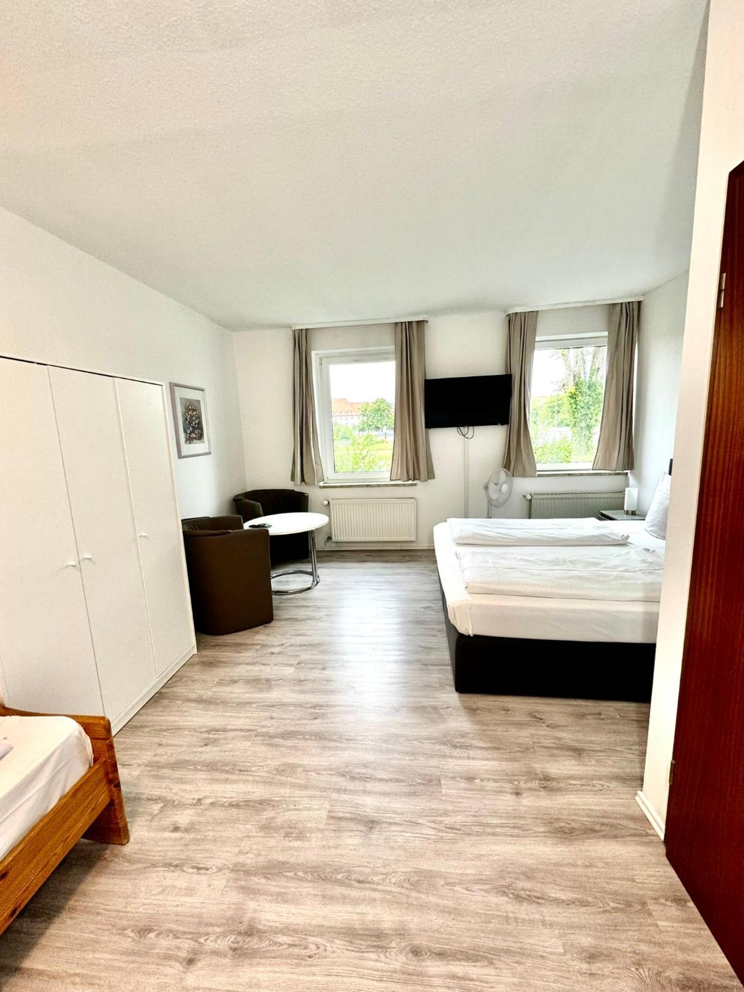 Hotel Zum Ruecking Northeim Exterior photo
