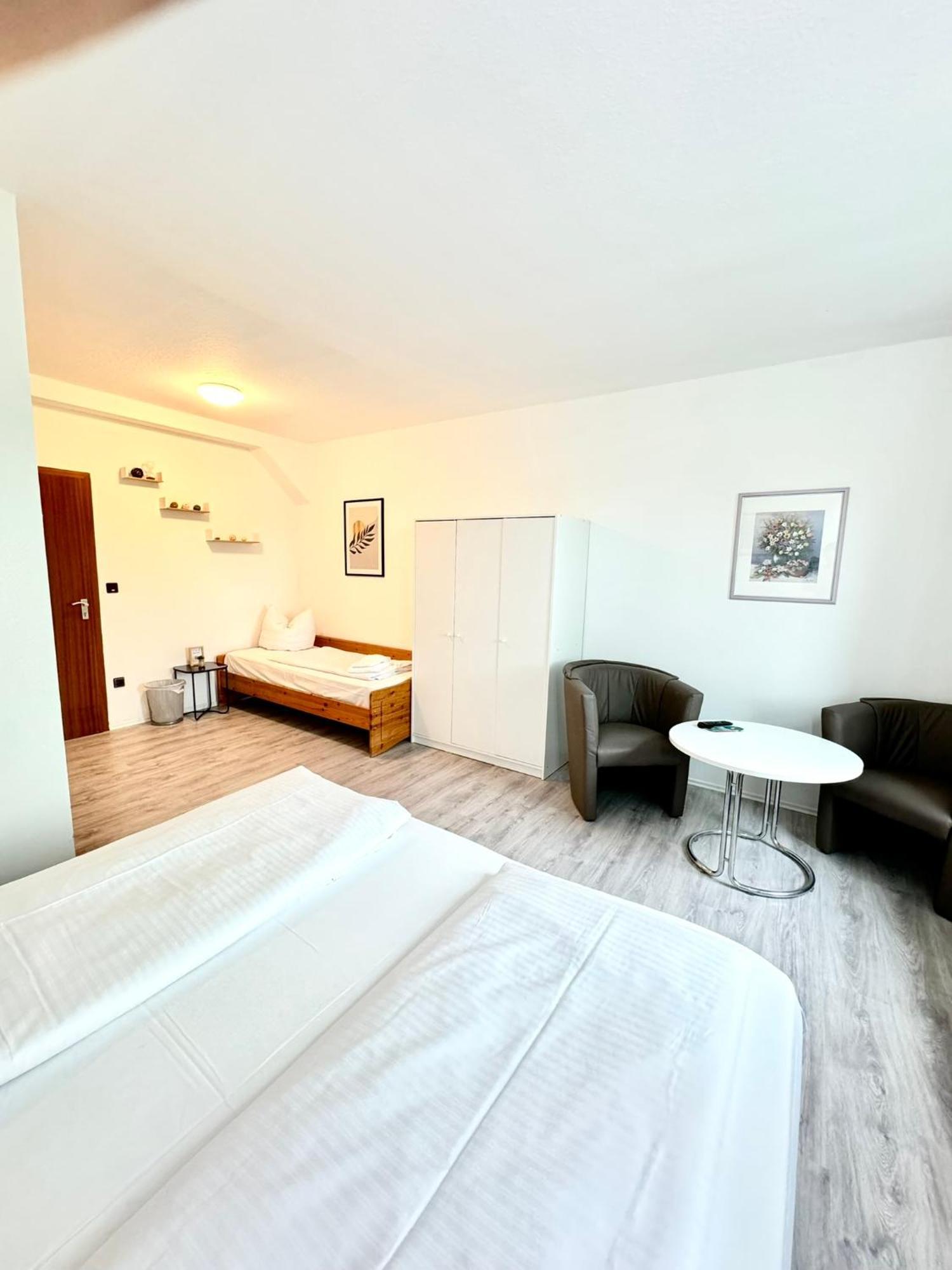 Hotel Zum Ruecking Northeim Exterior photo
